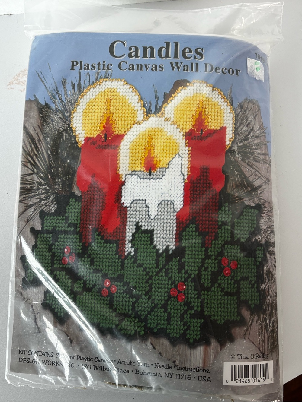 New Vintage Design Works "Candles" Plastic Canvas Wall Decor Kit (#1619)
